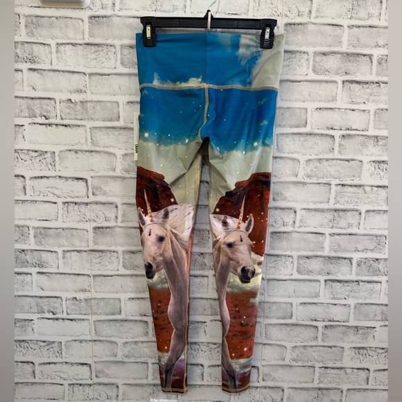 TEEKI Unicorn Wrangler Hot Pants Leggings Size Small ~NWT Made In USA - Picture 3 of 5